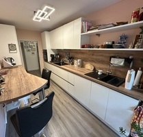 Wohnen mit ALLEN Extras am Geraer Reußpark! 4 Zimmer mit Loggia, Balkon, Aufzug und Tiefgarage!