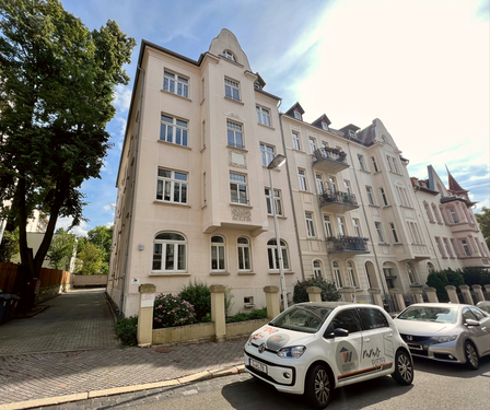 Ansicht - Renditeobjekt: zentrumsnahe 3-Raum-ET-Wohnung mit Stellplatz
