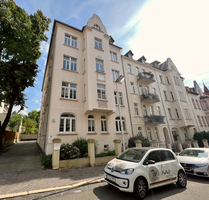 Renditeobjekt: zentrumsnahe 3-Raum-ET-Wohnung mit Stellplatz - Gera