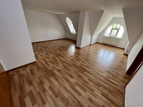 Wohnzimmer - 3 Zimmer Dachgeschoßwohnung zum Kaufen in Gera