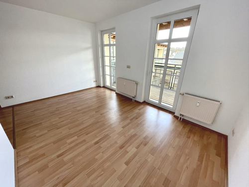 Wohnen - 2 Zimmer Dachgeschoßwohnung zur Miete in Gera