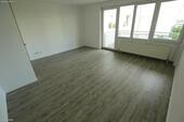 Wohnzimmer - Wohnqualität mit Bestlage in Untermhaus direkt am Küchengarten! 2-Raum mit Balkon, EBK und Aufzug!