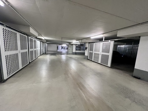 Tiefgarage - 