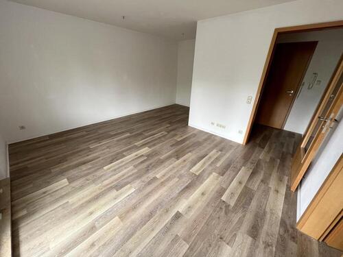 Wohnraum - 1 Zimmer Etagenwohnung in Gera