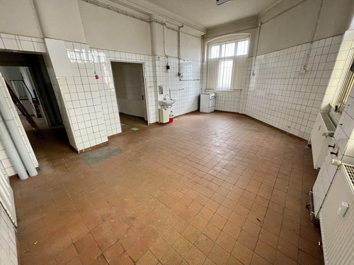 Großer Raum hinten (1) - 4 Zimmer Laden, Geschäft, Verkaufsfläche in Gera
