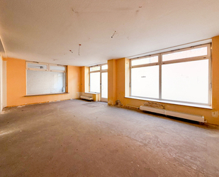 Sie suchen großzügige Gewerberäume (ca. 168 qm) in der Geraer Innenstadt?