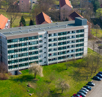 Doppelt genießen: Balkon und großer Wintergarten in attraktiver 2-Raum-Wohnung in Gera-Bieblach!