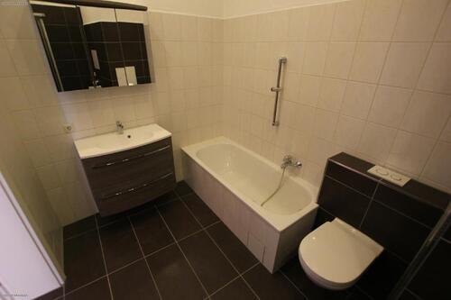 Bad - 2 Zimmer Etagenwohnung zur Miete in Gera