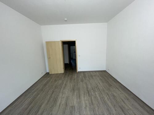 Wohnen - 2 Zimmer Erdgeschoßwohnung zur Miete in Gera