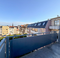 Einbauküche! Hochwertige 4 Raum-Wohnung mit modernem Bad und großem Balkon! Die Wohnung zum Wohlfühlen. - Gera