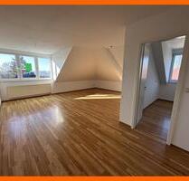 Sehr helle 2 Raum-Whg. mit Ausblick über die Stadt und Garage und *Bungalow auf dem Grundstück - Gera