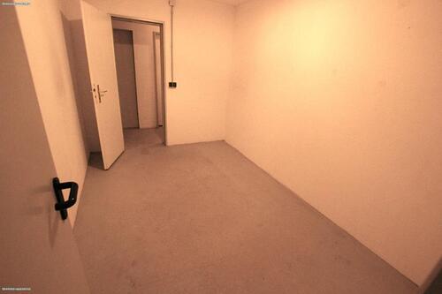 Keller mit Garagenzugang - 