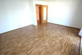 Wohnzimmer - Etagenwohnung mit 54,93 m&sup2; in Gera zur Miete