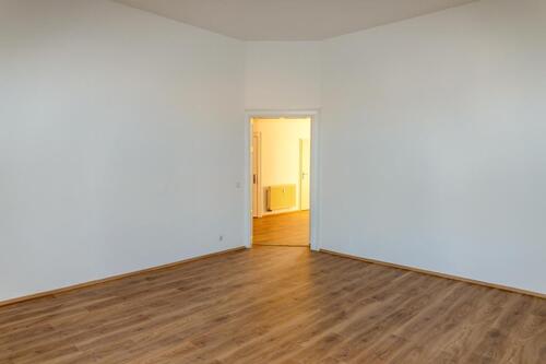 Wohnen - Etagenwohnung mit 127,17 m&sup2; in Gera zur Miete