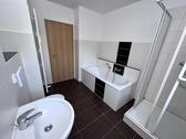 Bad - 4 Zimmer Etagenwohnung zur Miete in Gera