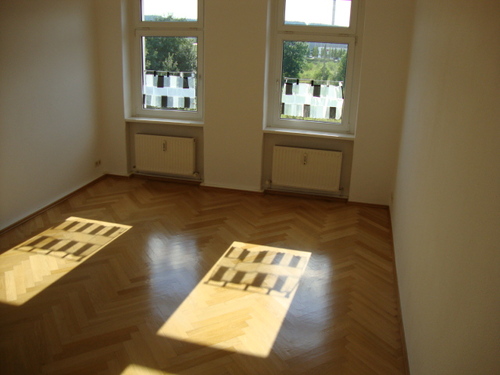 Wohnzimmer - 2 Zimmer Etagenwohnung zur Miete in Gera