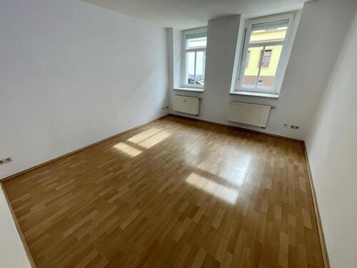 Wohnraum - 1 Zimmer Erdgeschoßwohnung in Gera