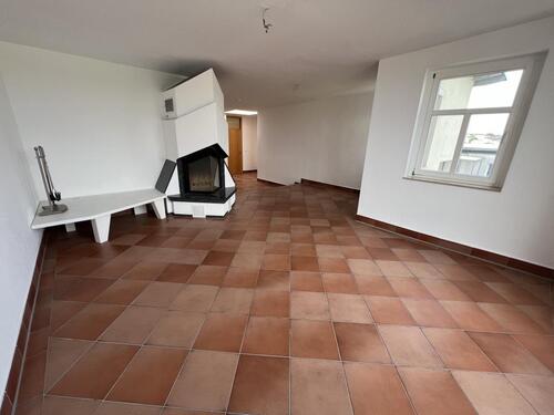 Wohnen & Kamin - Etagenwohnung mit 135,00 m&sup2; in Gera zur Miete