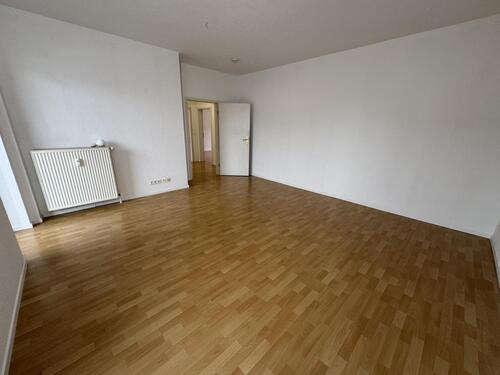 Wohnzimmer - 3 Zimmer Etagenwohnung in Gera