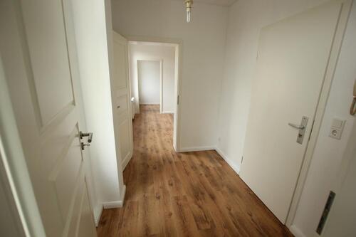 Flur - 2 Zimmer Etagenwohnung in Gera