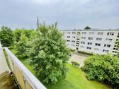 Balkon Ausblick - Etagenwohnung mit 69,50 m&sup2; in Gera zur Miete