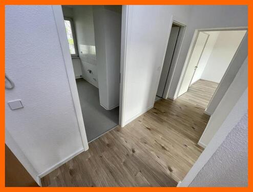 Flur - 4 Raum Whg. mit Balkon gesucht? Nähe von AMAZON in Gera-Langenberg!