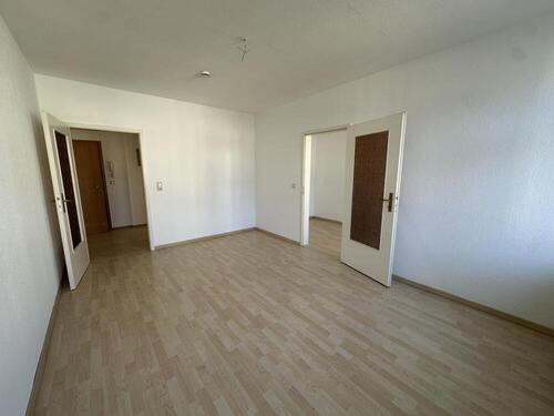 Wohnzimmer - 3 Zimmer Etagenwohnung zur Miete in Gera