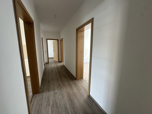 Flur - 3 Zimmer Etagenwohnung zur Miete in Gera