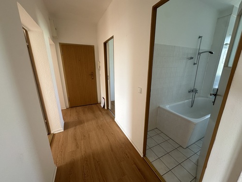 Flur - 4 Zimmer Etagenwohnung zur Miete in Gera