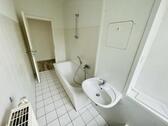 Bad - Etagenwohnung mit 69,50 m&sup2; in Gera zur Miete