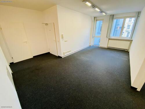 Eingang - Empfang - 4 Zimmer Büro in Gera