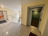 Treppenhaus Aufzug - 