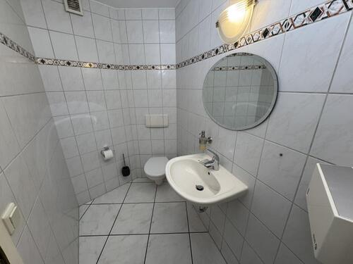 WC - 