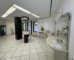Sie brauchen neue Laden-oder Büroräume ca. 70 m² in der Geraer Innenstadt?