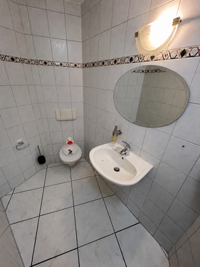 WC - 