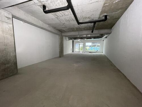 Blick aus Laden - 