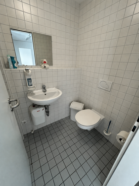 WC - 