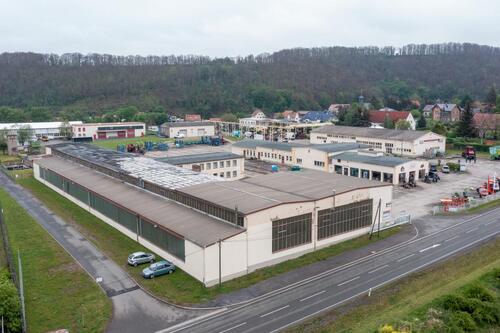 Halle - Einzigartige Gelegenheit! Ihr neuer Geschäftssitz in Gera! Große Halle mit Bürotrakt!