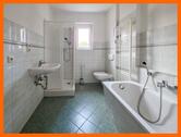 Bad - Wohnen mit Aufzug, Balkon, Dusche und Wanne! 2 Zimmer