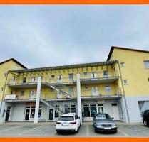 Helle Gewerbfläche gegenüber dem EDEKA-Markt zu vermieten. Platz für Ihre Ideen! - Bad Köstritz