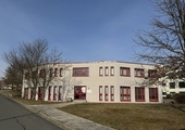 Ansicht - Vielseitiges Bürogebäude zum Verkauf in Gera – Schulungsräume, Parkplätze, gute Lage.