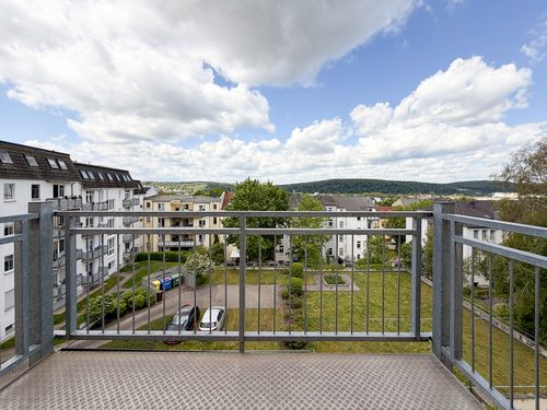 Balkon - 3 Zimmer Etagenwohnung zur Miete in Gera