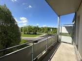 Balkon - Natur pur! Gessentalstraße! 3 Raum-Whg. mit Balkon und mit Blick ins Grüne!