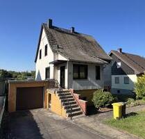 Ihr neues Zuhause in Gera: Einfamilienhaus mit Garage und praktischem Nebengelass!