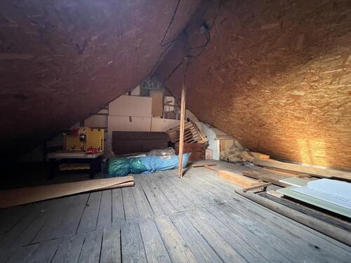 Dachboden - 10 Zimmer Einfamilienhaus in Weida