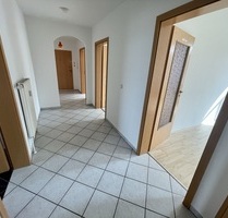 Super 3 Raum Wohnung mit Balkon und Wanne in der Geraer Innenstadt!