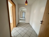 Flur (2) - 3 Zimmer 3- Zimmerwohnung zur Miete in Gera