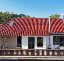 „Idyllisch wohnen in Gera – Ihr neues DHH-Heim!“ Provisionsfrei!