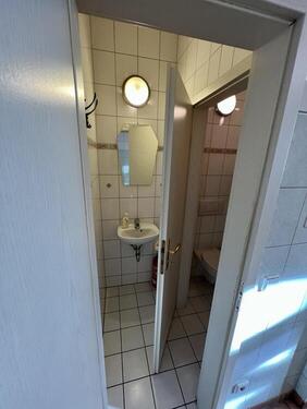 WC Bad - 
