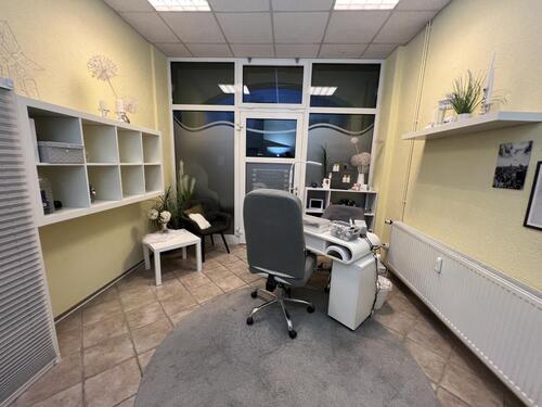 Raum 1 Nagelstudio - 